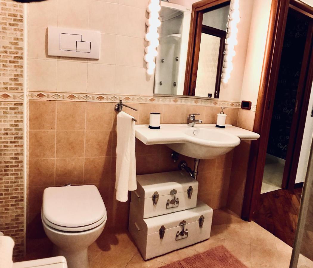 Salerno Historic Center Lovely Flat المظهر الخارجي الصورة